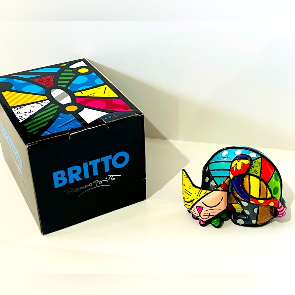 ROMERO BRITTO Cat “Tim” Numbered Poly Resin Pop Art Figurine (New) w/ box & cert